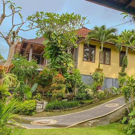 Desa Hostel Munduk  Exterior photo