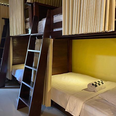 Desa Hostel Munduk  Exterior photo