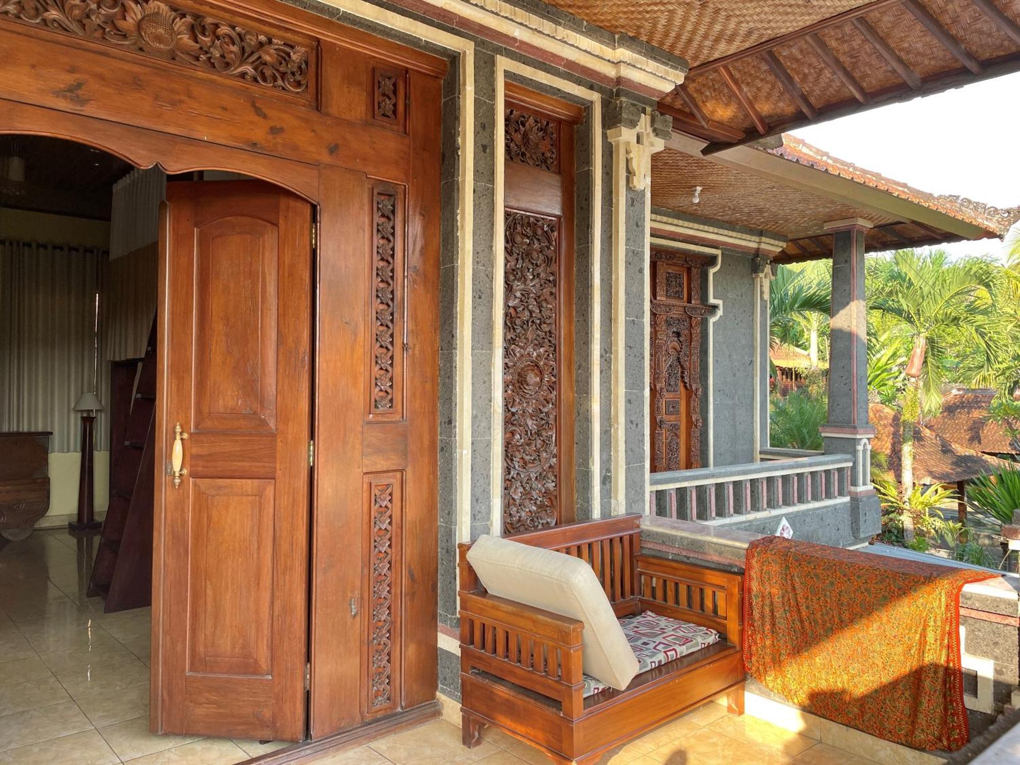 Desa Hostel Munduk  Exterior photo