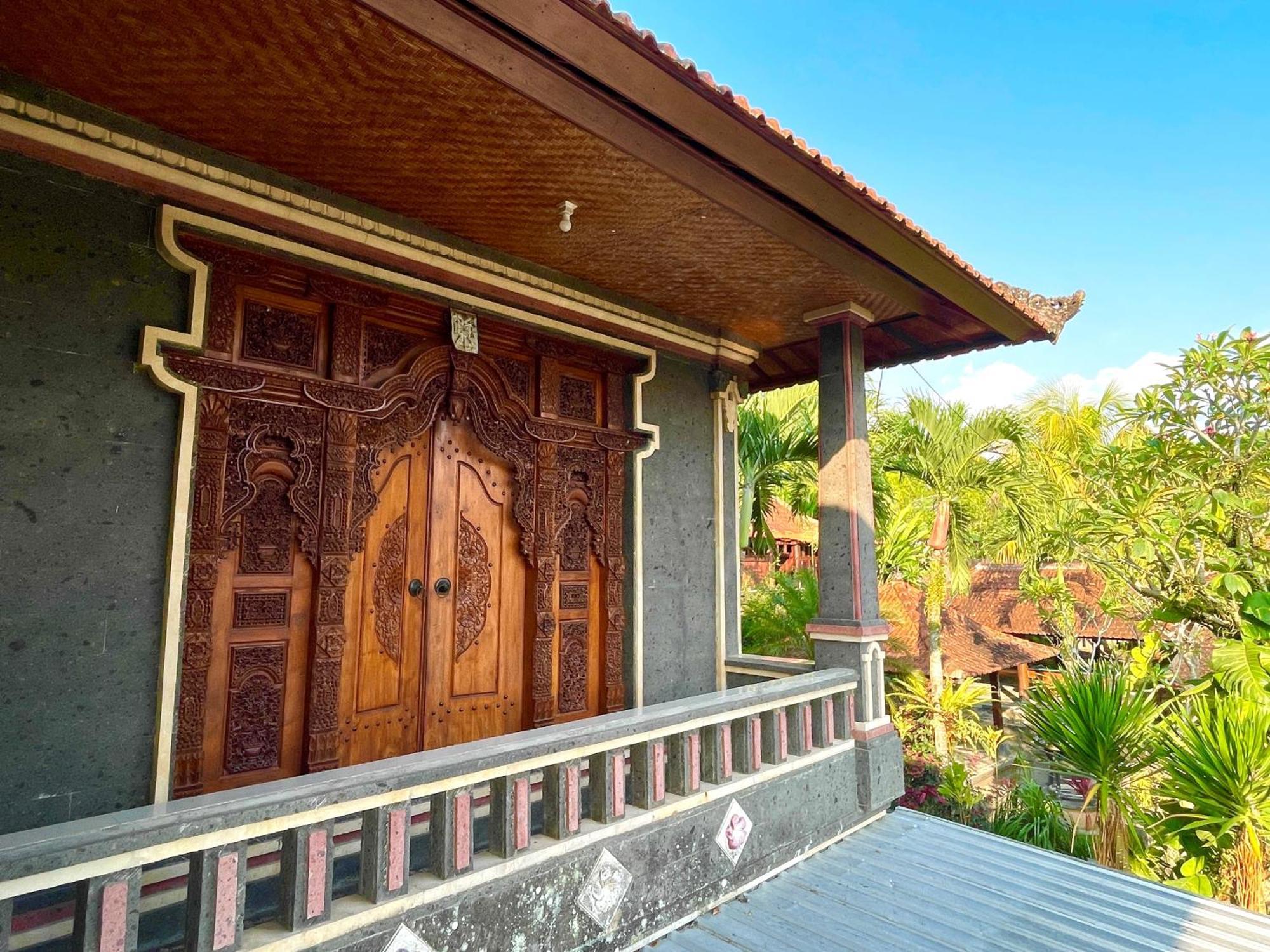 Desa Hostel Munduk  Exterior photo