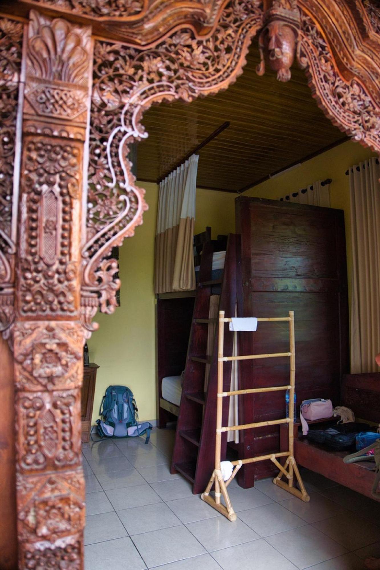 Desa Hostel Munduk  Exterior photo