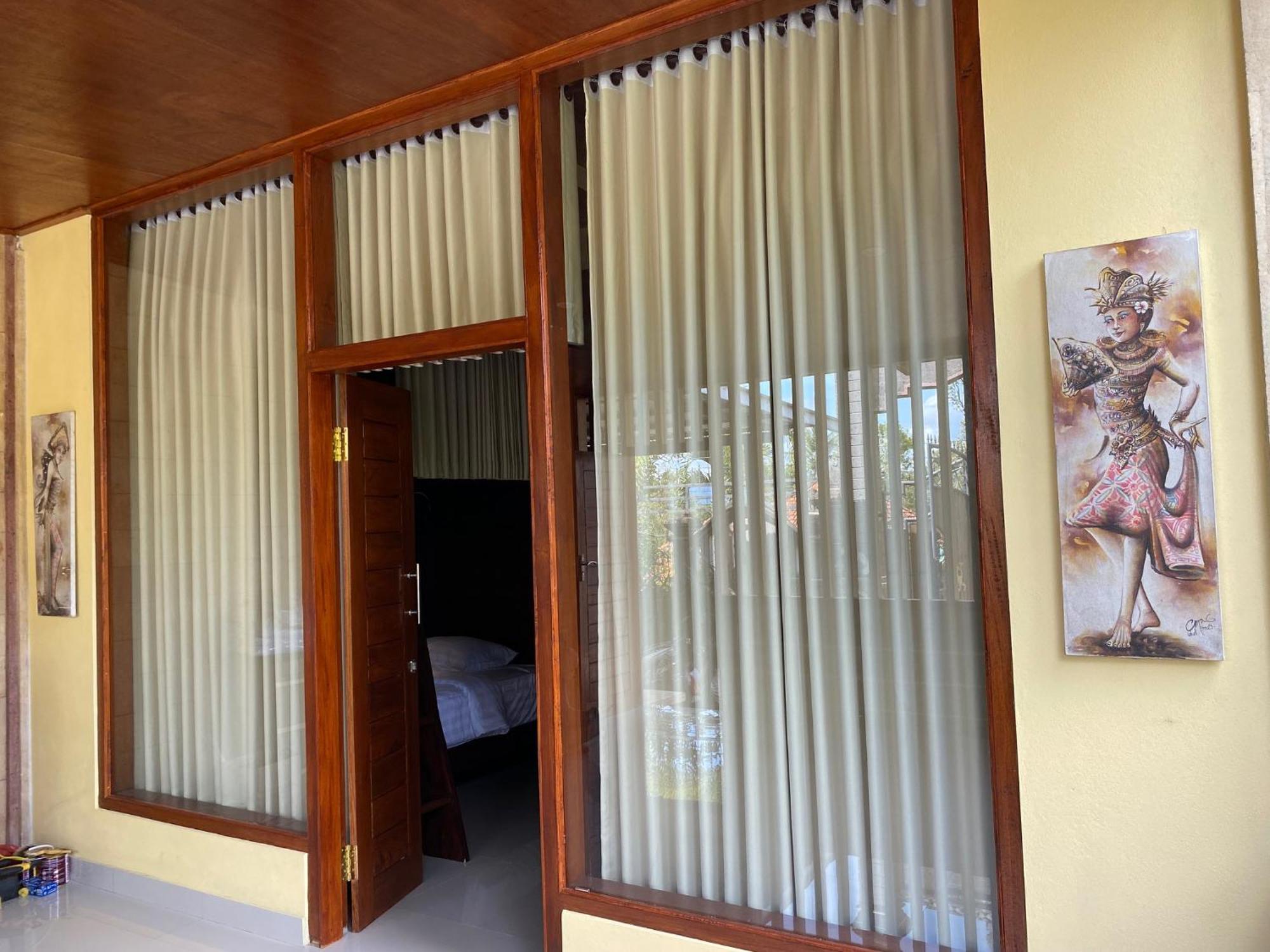 Desa Hostel Munduk  Exterior photo