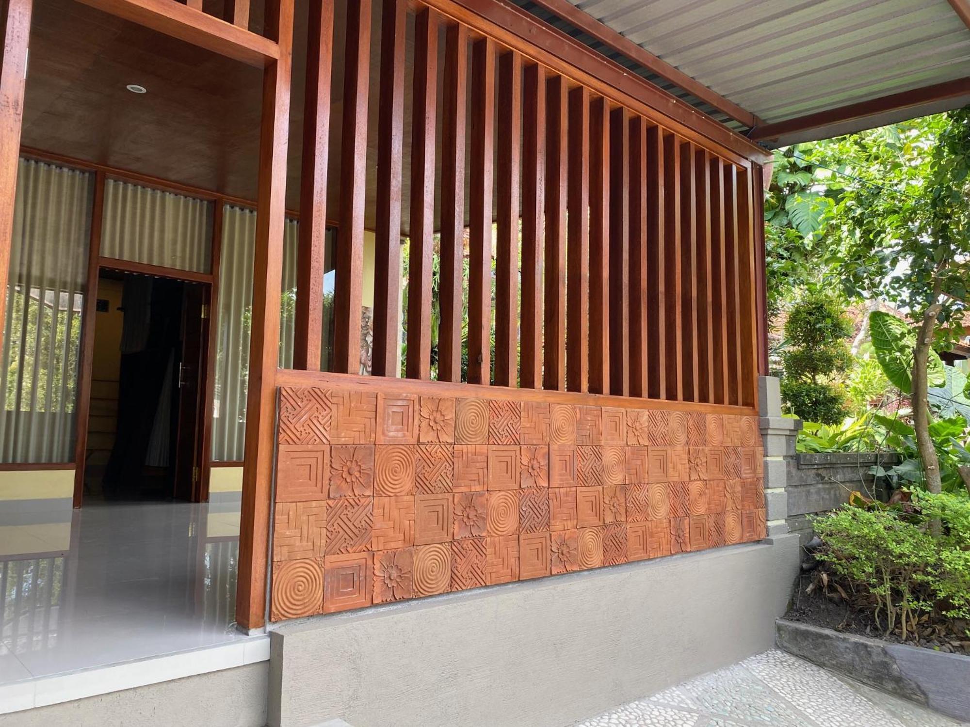 Desa Hostel Munduk  Exterior photo